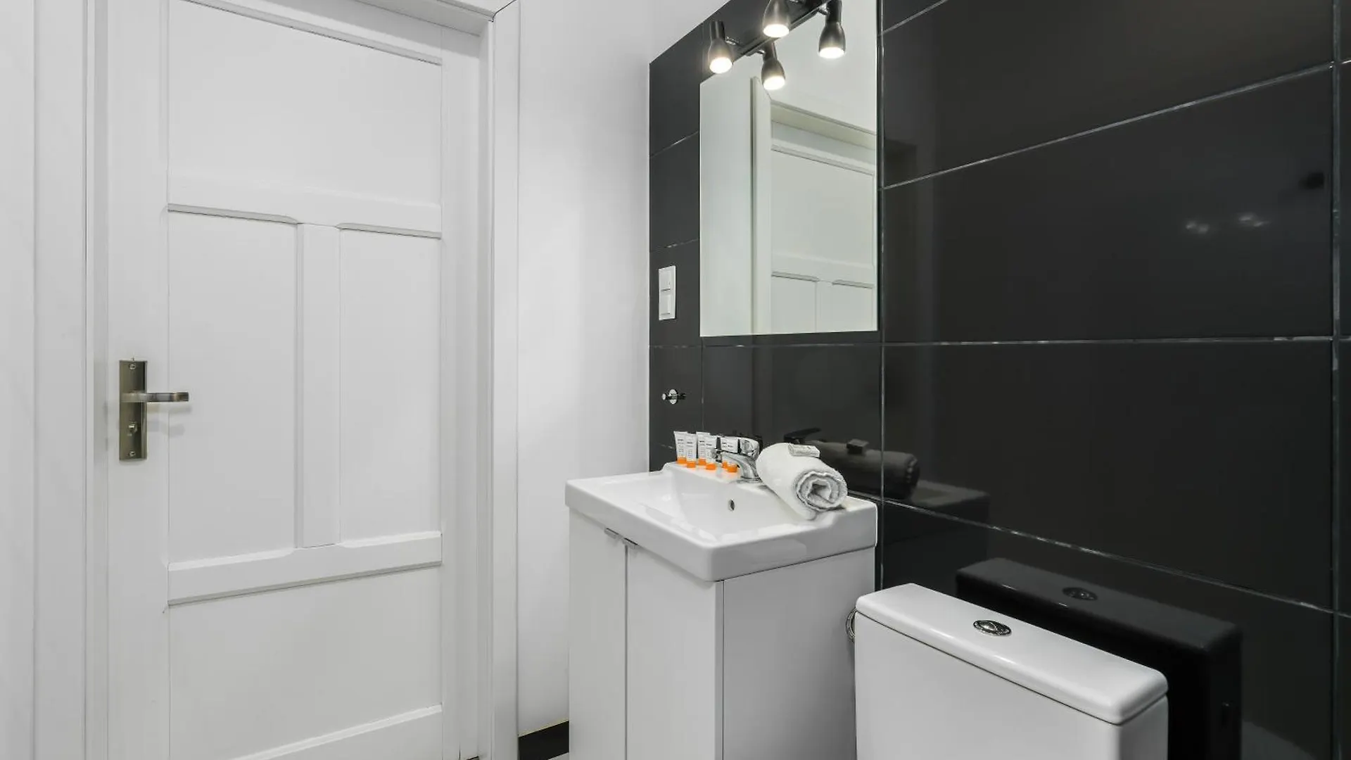 Apartment Old Town Studio Swiety Wojciech Street - Poznan By Noclegi Renters